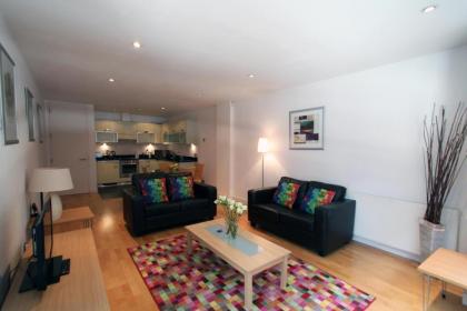 Saffron Hill Apartments by theSqua.re 
