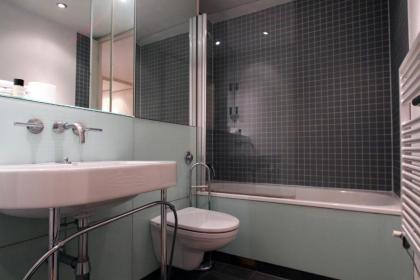 One Bed Serviced Apt in Farringdon - image 2