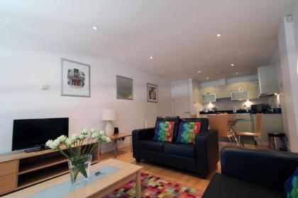 One Bed Serviced Apt in Farringdon - image 5