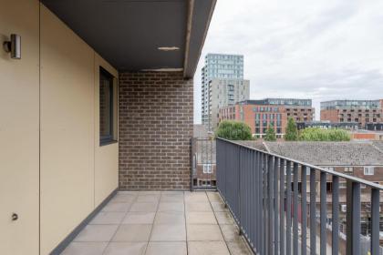GuestReady - London Urban Retreat at East End - image 13