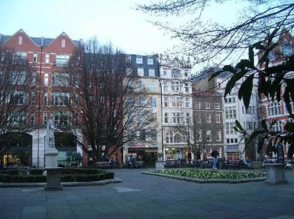 Golden Square - Classic Studio