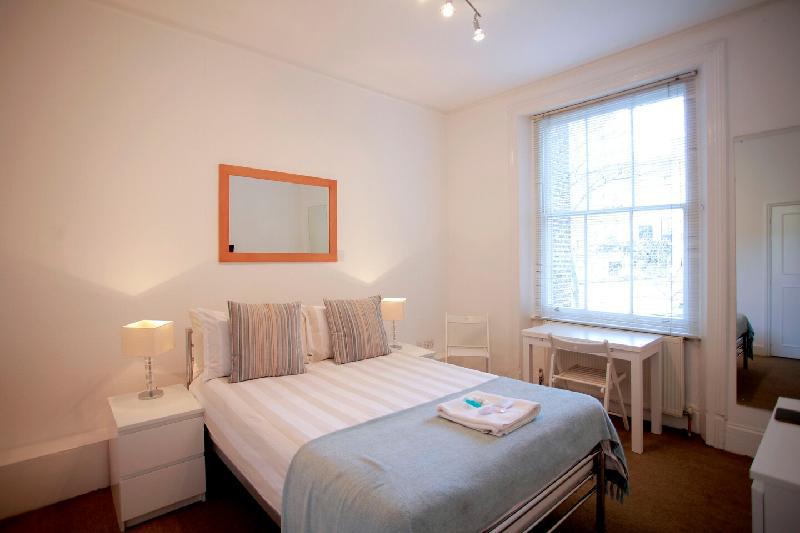 Kensington Gardens - Double Studio - image 6