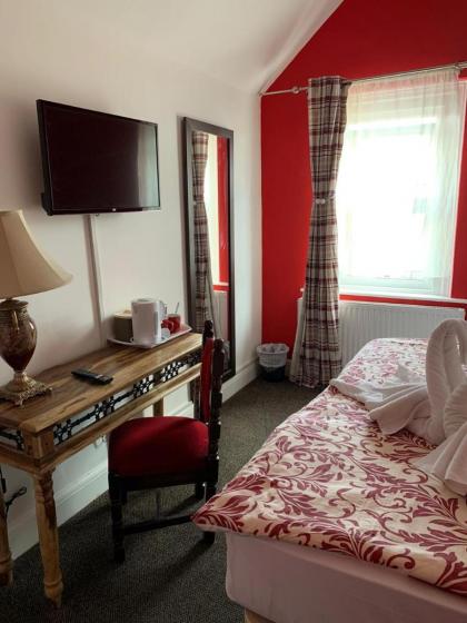 Heathrow Stay - image 20