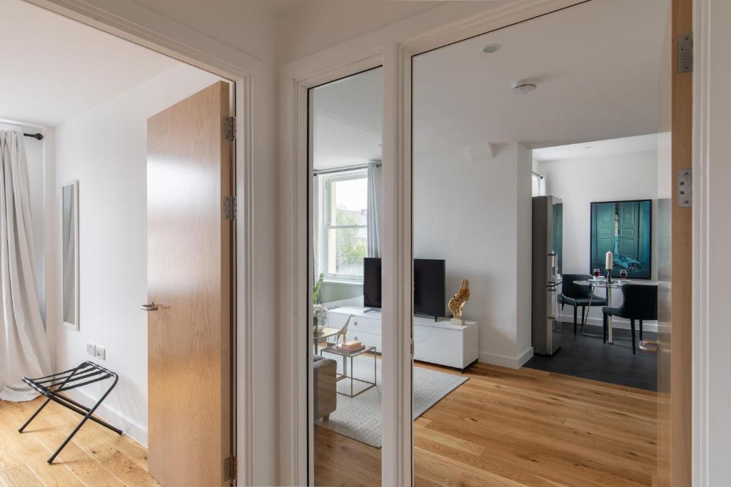 homely – Central London Prestige Apartments Camden - image 5