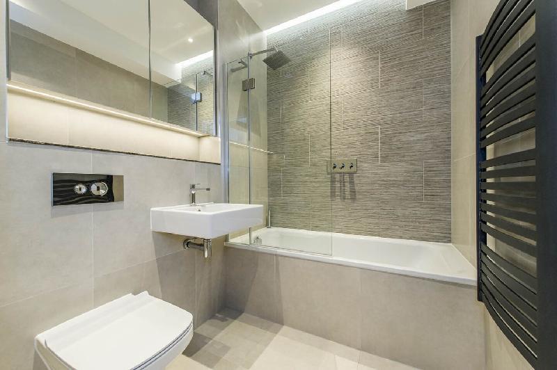 Two bedroom apartment on Chancery Lane - image 2