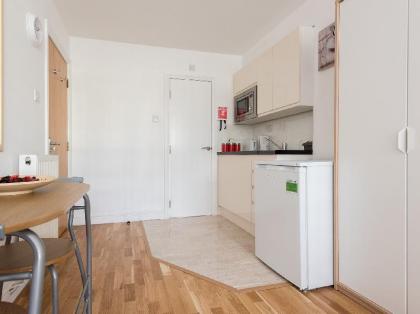 Canary Wharf Studios - image 12