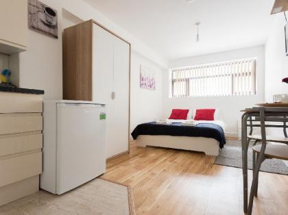 Canary Wharf Studios - image 7