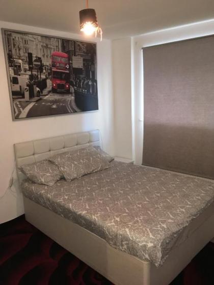 East London Apartment - image 14