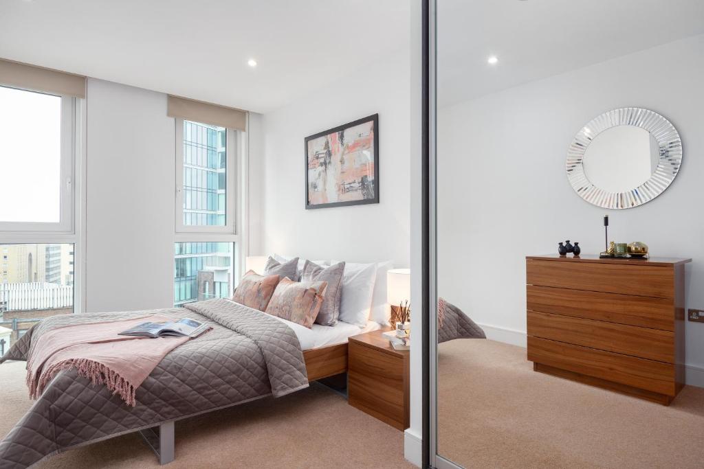 One Bedroom apartment in Aldgate - image 5