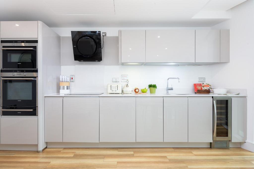 One Bedroom apartment in Aldgate - image 7