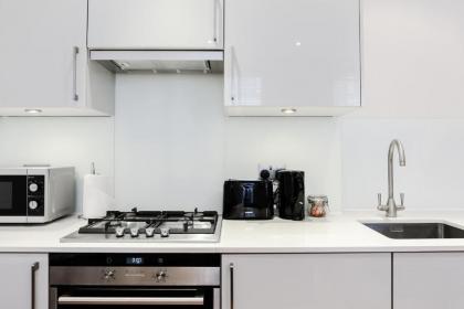 Stay Inn Oxford Street - image 9