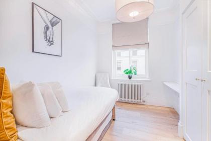 Royal Kensington - Standard 3 bed - image 7