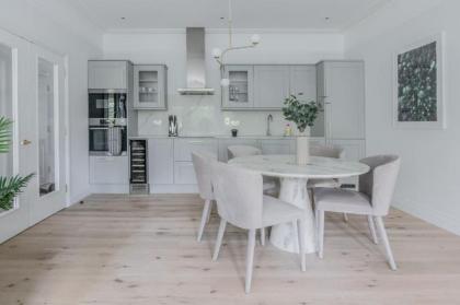 Royal Kensington - Premium 3 bed - image 4