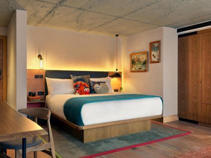 Treehouse Hotel London - image 28