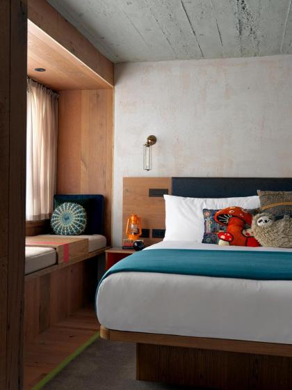 Treehouse Hotel London - image 30