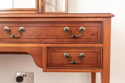 Stylish Art Deco 1 bedroom in West London - image 12