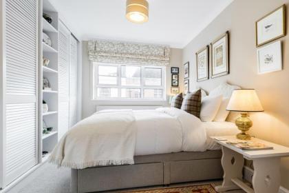 3 bedroom Apartment on Portobello Road in Notting Hill - image 3