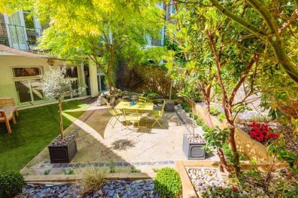 Stunning Home near Earl's Court by UndertheDoormat - image 26
