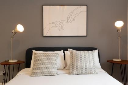 Deluxe Central London Camden - image 25