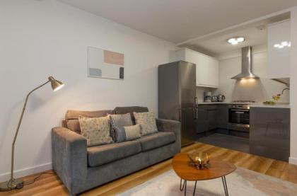 Deluxe Central London Camden - image 27