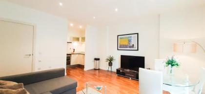 South Quay Apartments Canary Wharf - image 8