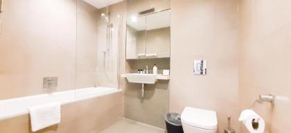 Two Bed Serviced Apt in Old Street - image 16