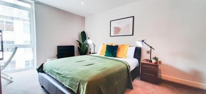 Two Bed Serviced Apt in Old Street - image 23