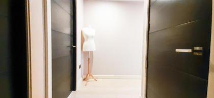 Two Bed Serviced Apt in Old Street - image 6