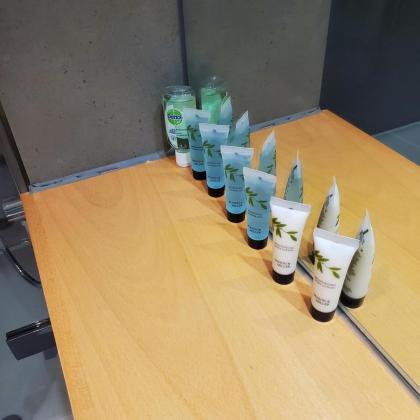 Captivating 2-Bed Apartment in Canary Wharf london - image 21