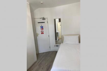 F19- Bright Studio for 1 near Paddington 
