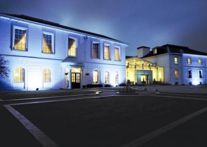 Manor Of Groves Hotel - image 2