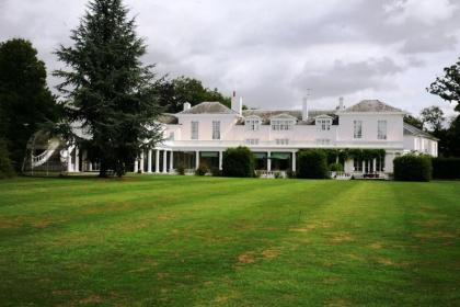 Manor Of Groves Hotel - image 4