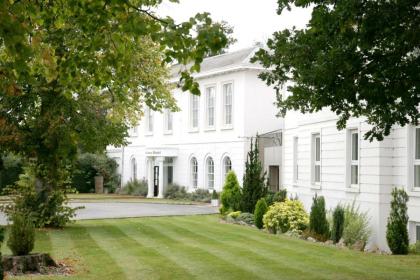 Manor Of Groves Hotel - image 9
