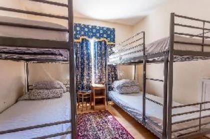 Atlas Studio Rooms - image 2