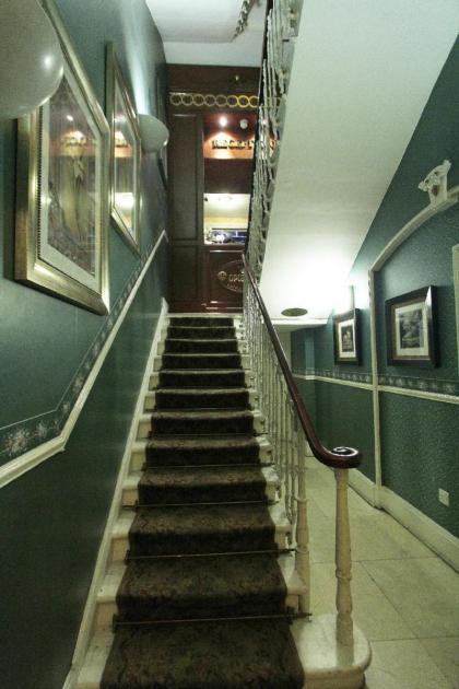 Opulence Boutique Hotel - image 6
