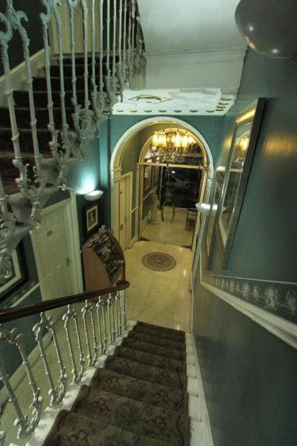Opulence Boutique Hotel - image 7