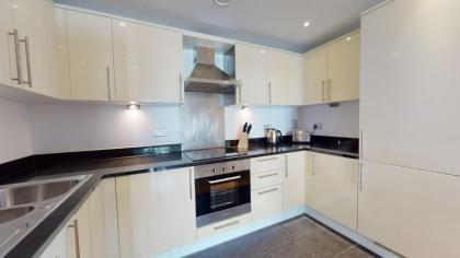 Two Bedroom Serviced Apartment in Indescon Square Canary Wharf - image 9