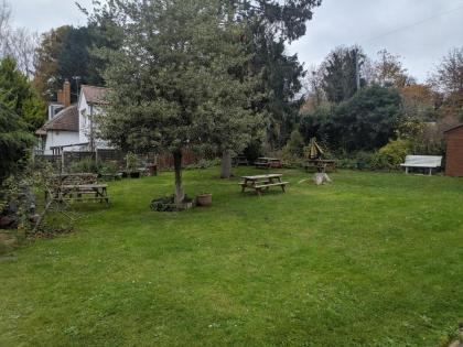 HARLOW INTERNATIONAL HOSTEL - image 4