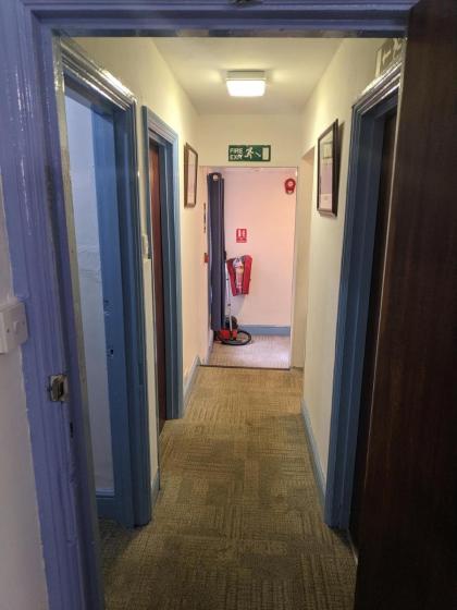 HARLOW INTERNATIONAL HOSTEL - image 9