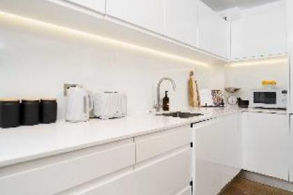 The Maiden Lane - image 10
