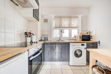 GuestReady - Penthouse Flat in Trendy Peckham - image 15