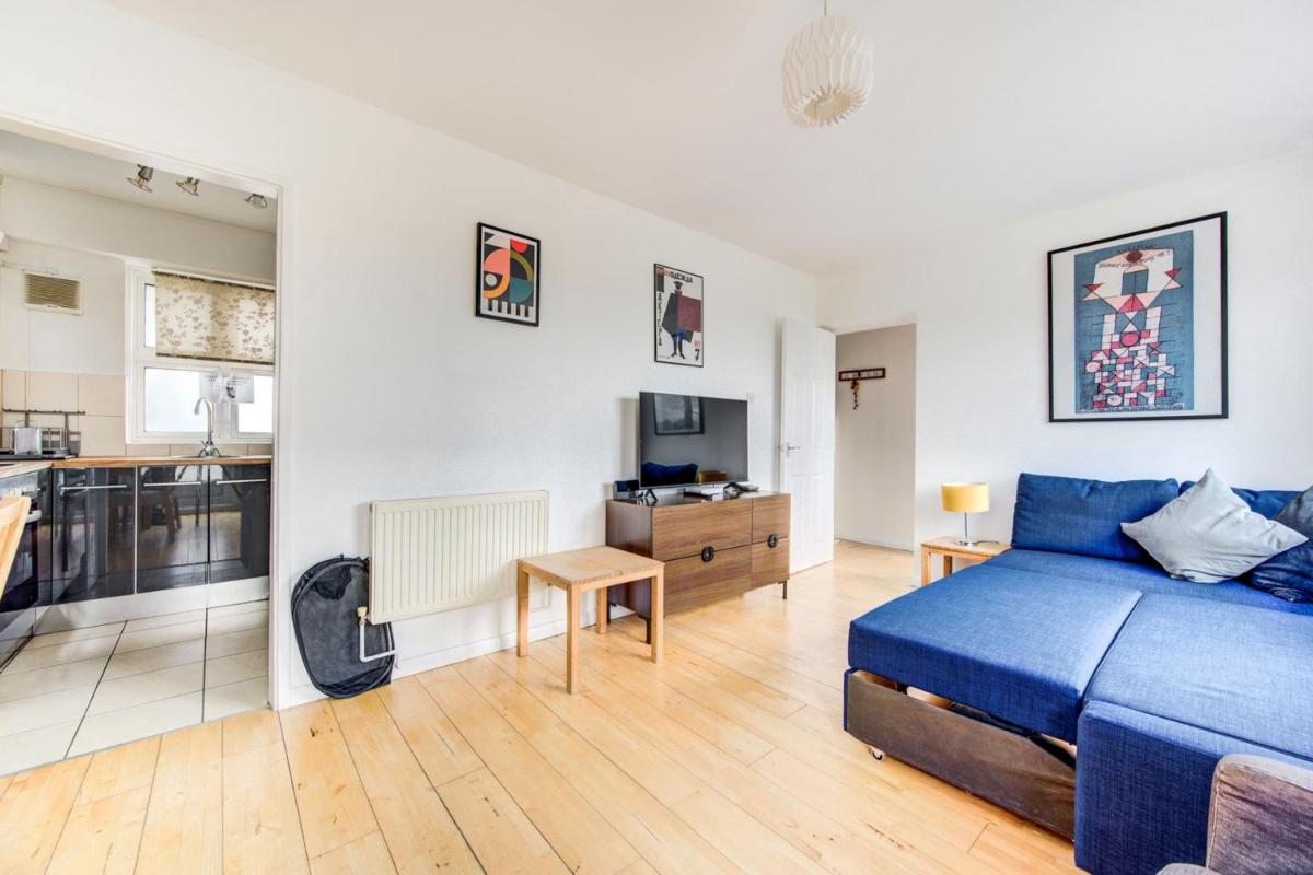GuestReady - Penthouse Flat in Trendy Peckham - image 3