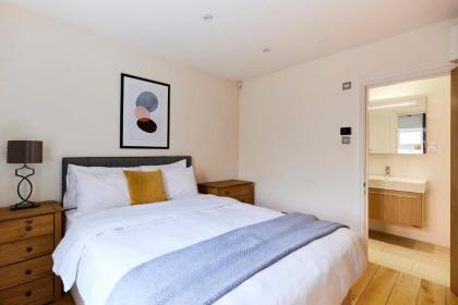 The Bayswater Nook - Stylish 1BDR Flat - image 11