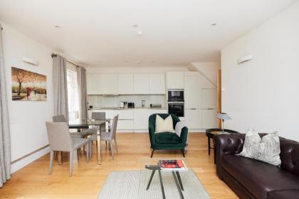 The Bayswater Nook - Stylish 1BDR Flat - image 5