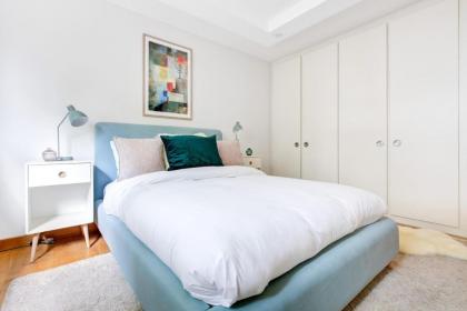Modern Notting Hill 2 Bedroom Near Royal Oak tube - image 18