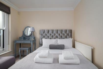 GuestReady - Lovely 2BR home in Central London - image 2