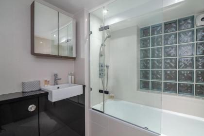 GuestReady - Lovely 2BR home in Central London - image 5