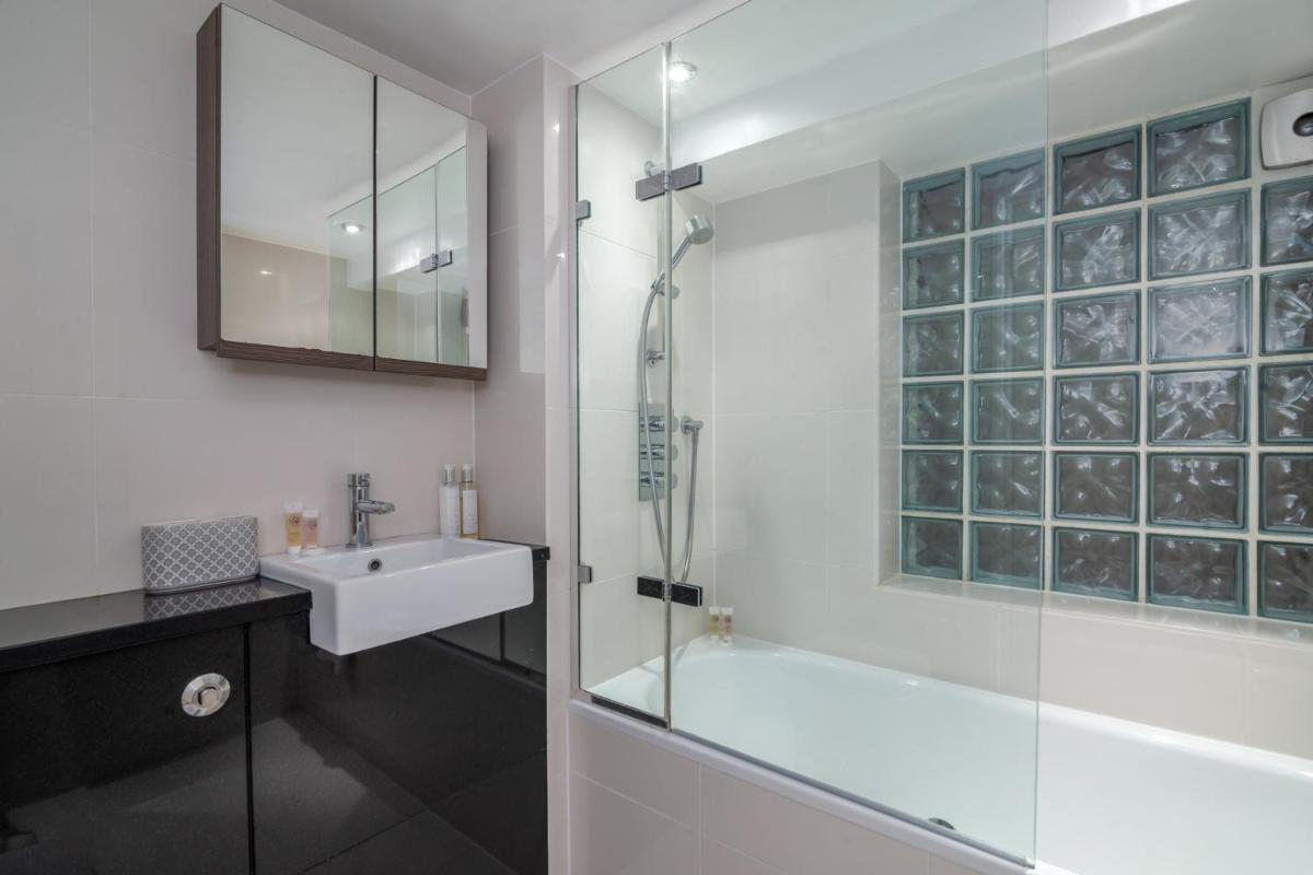 GuestReady - Lovely 2BR home in Central London - image 5