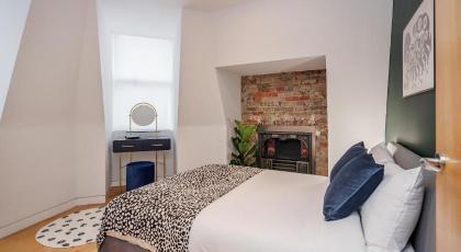 Kula London - Holborn - image 17