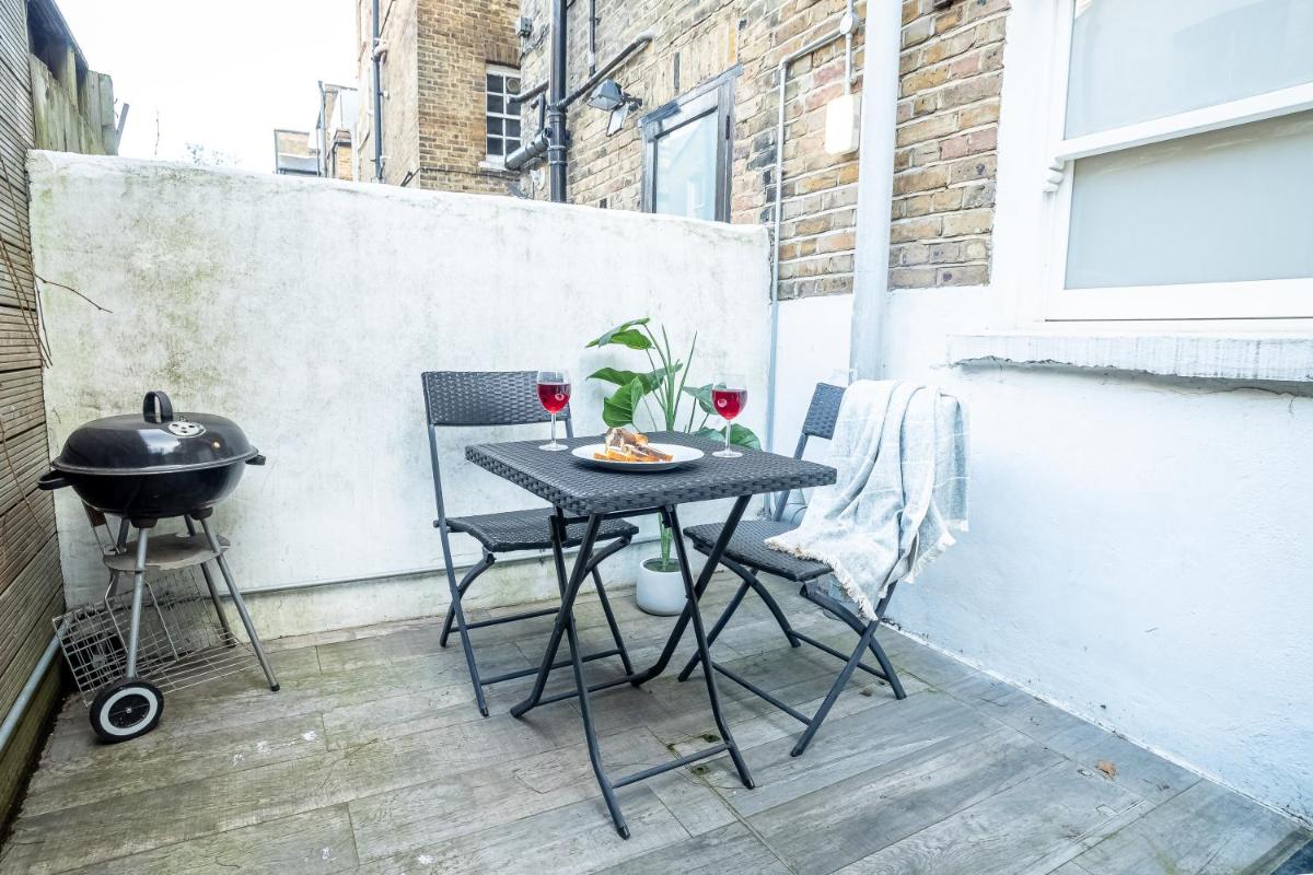 Modern Two Bedroom Apartment in Fulham by Sojo Stay - image 6